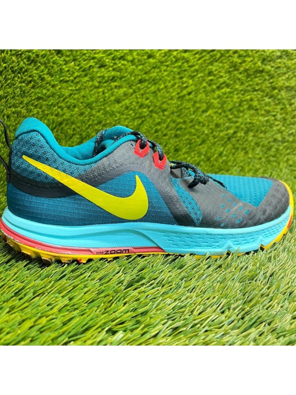 Nike Air Zoom Wildhorse 5 Womens Size 8 Blue Red Athletic Running Shoes Sneakers